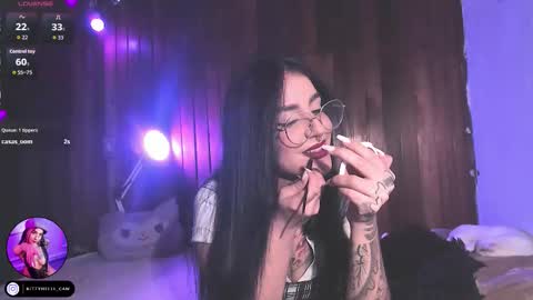 Snapshot of alicewoodville chatting on November 2025 05:24:01 AM Alice online show from November 2025 05:24:01 AM