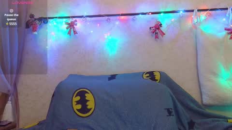 Snapshot of alicewoolfy chatting on December 2024 09:09:02 PM AliceWoolfy online show from December 2024 09:09:02 PM