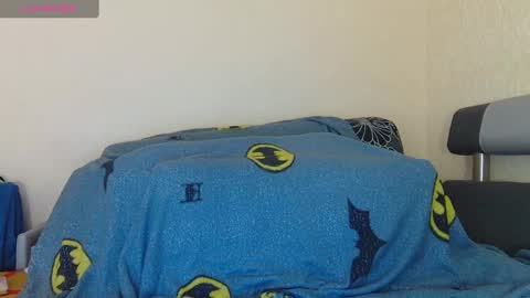 Snapshot of alicewoolfy chatting on February 2025 09:35:02 PM AliceWoolfy online show from February 2025 09:35:02 PM