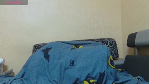 Snapshot of alicewoolfy chatting on March 2025 08:20:02 PM AliceWoolfy online show from March 2025 08:20:02 PM