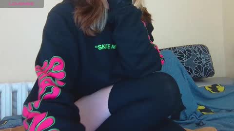 Snapshot of alicewoolfy chatting on October 2025 11:21:02 PM AliceWoolfy online show from October 2025 11:21:02 PM