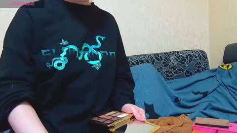 Snapshot of alicewoolfy chatting on October 2025 12:58:01 AM AliceWoolfy online show from October 2025 12:58:01 AM