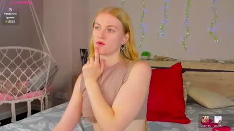 Snapshot of alicia_hars chatting on July 2026 09:13:02 AM Alicia 2 GMT 3am-9am TueThuFriSun 9am-15pm Sat online show from July 2026 09:13:02 AM