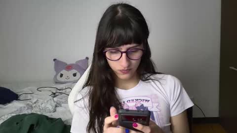 Snapshot of alicia_love29 chatting on December 2024 02:01:02 AM Alice online show from December 2024 02:01:02 AM