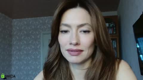 Alicia online show from October 2025 08:40:01 AM