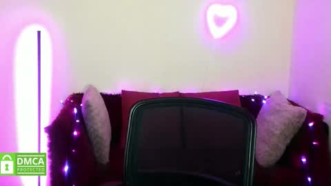 Alicia online show from December 2025 06:41:02 AM