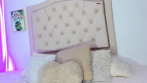       online show from January 2025 12:54:01 AM