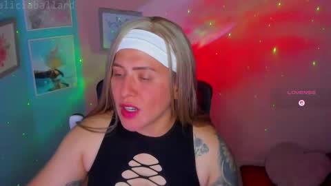 Snapshot of aliciaballard chatting on April 2026 08:50:02 PM Jennyfer online show from April 2026 08:50:02 PM
