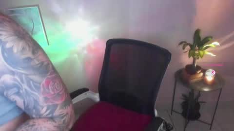 Snapshot of aliciaballard chatting on May 2026 08:26:01 PM Jennyfer online show from May 2026 08:26:01 PM