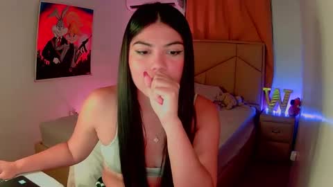 Snapshot of aliciabiden chatting on January 2025 08:29:01 AM aliciabiden online show from January 2025 08:29:01 AM