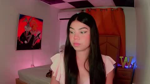 Snapshot of aliciabiden chatting on January 2025 07:35:02 AM aliciabiden online show from January 2025 07:35:02 AM