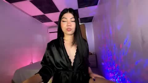 Snapshot of aliciabiden chatting on March 2025 12:23:02 PM aliciabiden online show from March 2025 12:23:02 PM