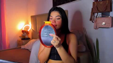 Snapshot of aliciabiden chatting on November 2025 02:45:02 AM aliciabiden online show from November 2025 02:45:02 AM