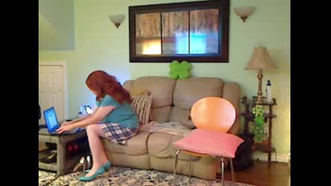 Snapshot of aliciadehart181 chatting on March 2026 10:36:05 PM Alicia deHart Help me reach 1000 Followers. Its FREE online show from March 2026 10:36:05 PM