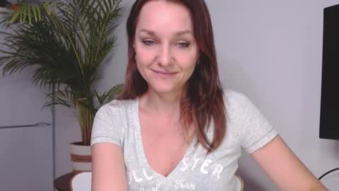 Alicia online show from January 2025 10:52:02 AM