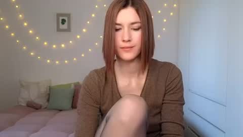 Snapshot of alicianoveli chatting on June 2026 04:31:01 AM alicianoveli online show from June 2026 04:31:01 AM