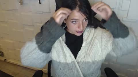 Snapshot of alien_high chatting on September 2025 10:51:01 AM AlienHigh FlashNigga online show from September 2025 10:51:01 AM