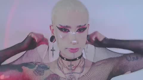 Snapshot of alienexxx chatting on January 2026 11:30:02 PM online show from January 2026 11:30:02 PM