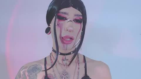 Snapshot of alienexxx chatting on February 2026 09:55:02 PM online show from February 2026 09:55:02 PM