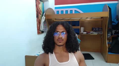 alienxmoon online show from September 2025 05:01:02 AM