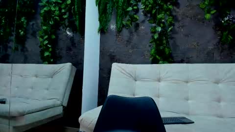 Alice online show from December 2025 02:46:02 PM