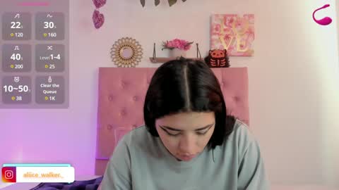 Snapshot of aliice_walker_ chatting on December 2024 12:13:01 PM aliice_walker_ online show from December 2024 12:13:01 PM