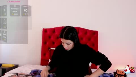 Snapshot of aliice_walker_ chatting on December 2024 02:11:01 PM aliice_walker_ online show from December 2024 02:11:01 PM