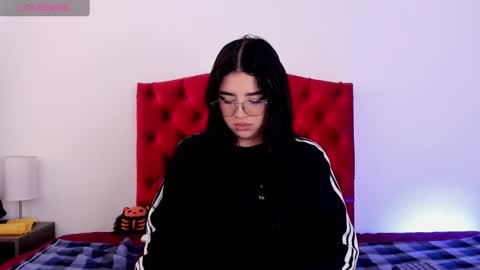 Snapshot of aliice_walker_ chatting on December 2024 03:25:02 PM aliice_walker_ online show from December 2024 03:25:02 PM