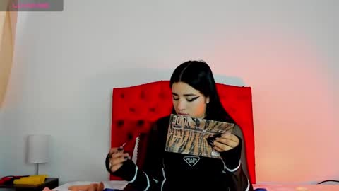 Snapshot of aliice_walker_ chatting on December 2024 12:33:01 PM aliice_walker_ online show from December 2024 12:33:01 PM