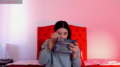 Snapshot of aliice_walker_ chatting on December 2024 12:38:02 PM aliice_walker_ online show from December 2024 12:38:02 PM