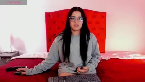 Snapshot of aliice_walker_ chatting on December 2024 03:42:02 PM aliice_walker_ online show from December 2024 03:42:02 PM