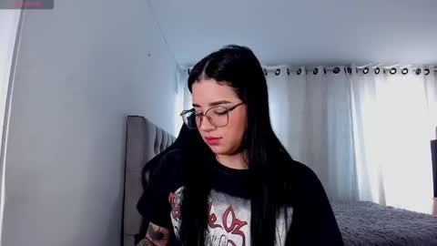 Snapshot of aliice_walker_ chatting on November 2025 07:19:01 PM aliice_walker_ online show from November 2025 07:19:01 PM