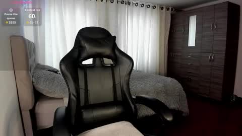 Snapshot of aliice_walker_ chatting on November 2025 06:54:01 PM aliice_walker_ online show from November 2025 06:54:01 PM