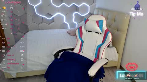 Snapshot of aliicemeow chatting on December 2025 06:22:02 AM aliicemeow online show from December 2025 06:22:02 AM