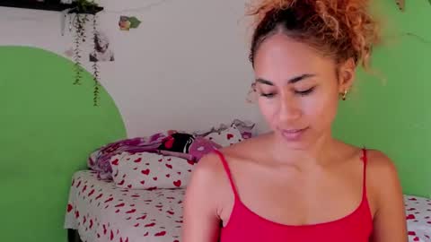           online show from February 2025 09:01:02 PM