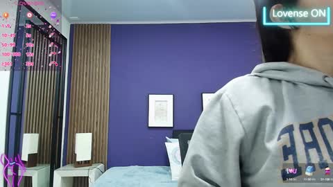 Snapshot of alina_martinelli chatting on January 2025 10:11:02 AM Alina online show from January 2025 10:11:02 AM