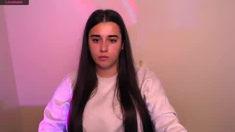 Snapshot of alinaasti_ chatting on October 2025 08:38:01 AM Alina online show from October 2025 08:38:01 AM