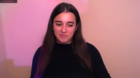 Snapshot of alinaasti_ chatting on October 2025 08:26:01 AM Alina online show from October 2025 08:26:01 AM