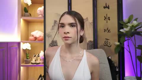 Alina Bennet online show from July 2026 11:38:01 AM