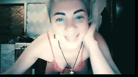 Alina online show from November 2025 12:15:02 PM