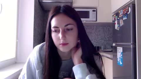 alinajames1 online show from March 2025 02:00:01 PM
