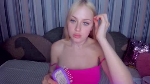 alinaocean online show from March 2026 04:02:02 PM