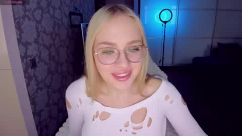 alinaocean online show from May 2026 10:44:02 AM