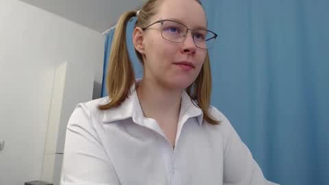 alinasei online show from January 2026 07:15:02 PM