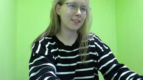 Snapshot of alinasei chatting on June 2026 05:53:01 AM alinasei online show from June 2026 05:53:01 AM