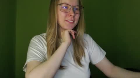 Snapshot of alinasei chatting on June 2026 06:04:02 AM alinasei online show from June 2026 06:04:02 AM