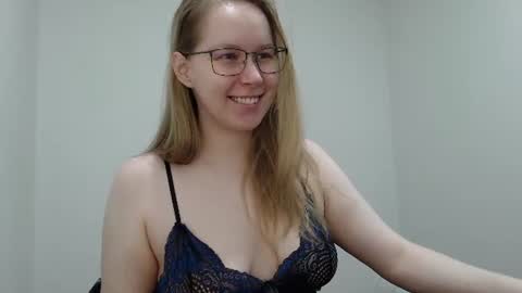 alinasei online show from July 2026 06:27:01 AM