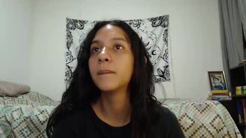 Snapshot of alinawoolf_ chatting on February 2025 03:43:02 AM  Ali  online show from February 2025 03:43:02 AM