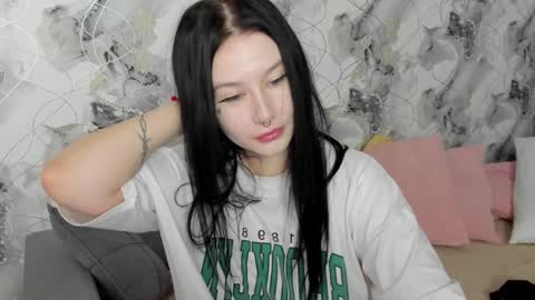 Aline Greeeen online show from February 2025 09:30:01 AM