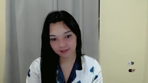Snapshot of alisa_kiss_ chatting on February 2025 11:31:01 AM Shanti xhey online show from February 2025 11:31:01 AM